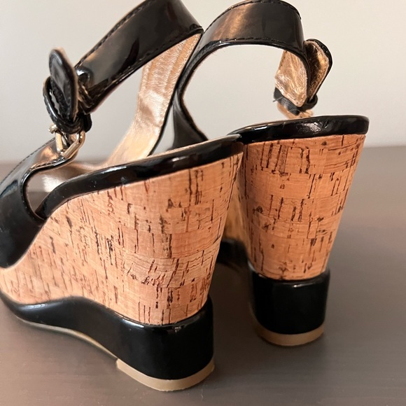 Steve Madden Black Cork Wedges - Picture 4 of 7